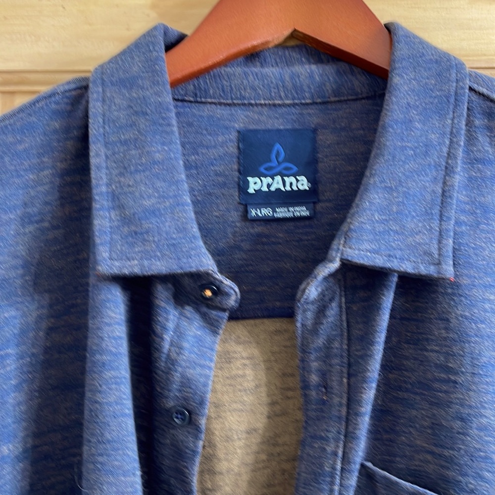 XL Men’s Prana Shirt